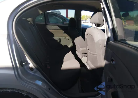 2007 Kia Rio Lx z USA, uszkodzony, nr VIN KNADE123376245458